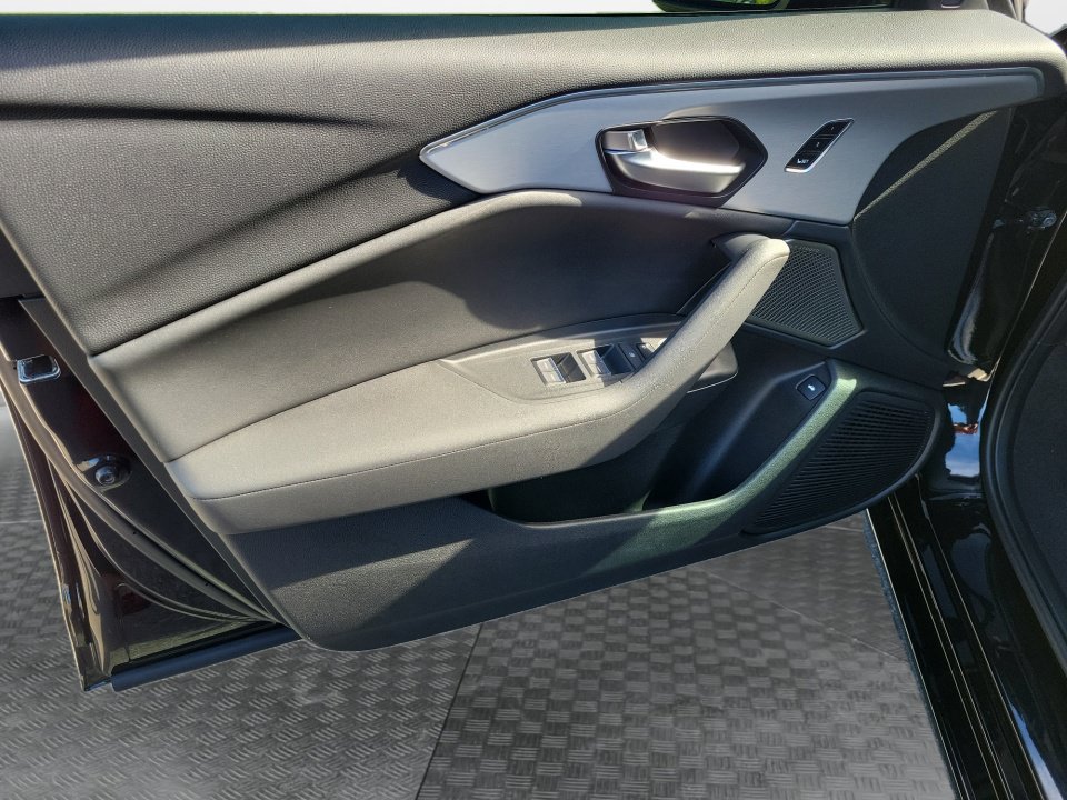 Certified 2025 Acura TLX w/ Technology Package FWD image 32