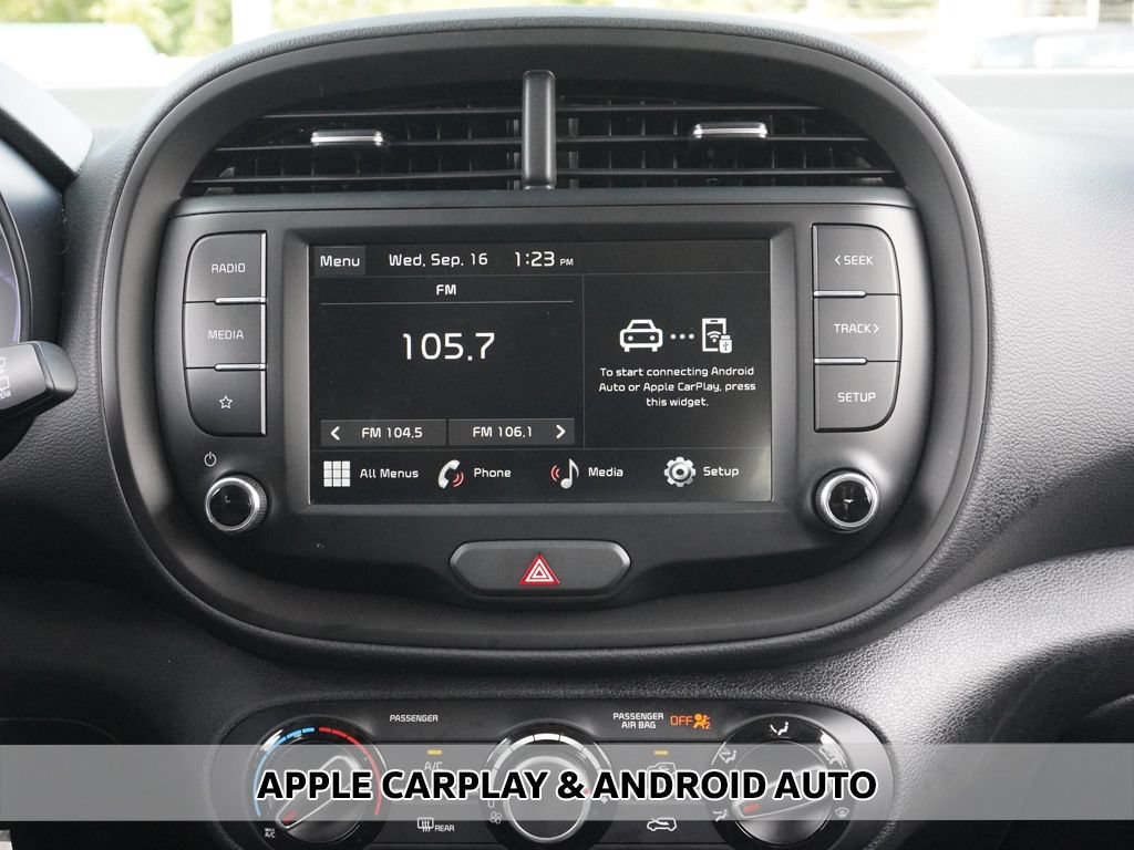 Used 2025 Kia Soul LX w/ LX Technology Package FWD image 6