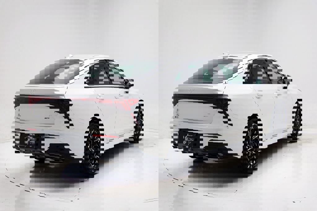 Used 2025 Kia K5 GT-Line image 9