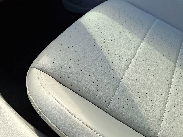 Certified 2023 Volkswagen Jetta SE image 27