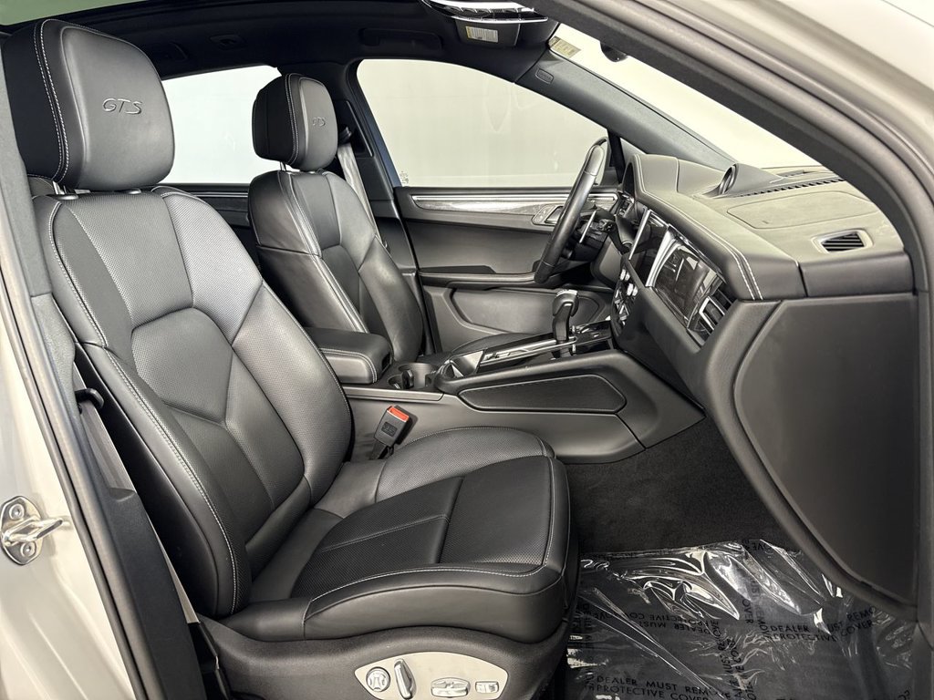 Certified 2024 Porsche Macan GTS AWD/4WD image 23