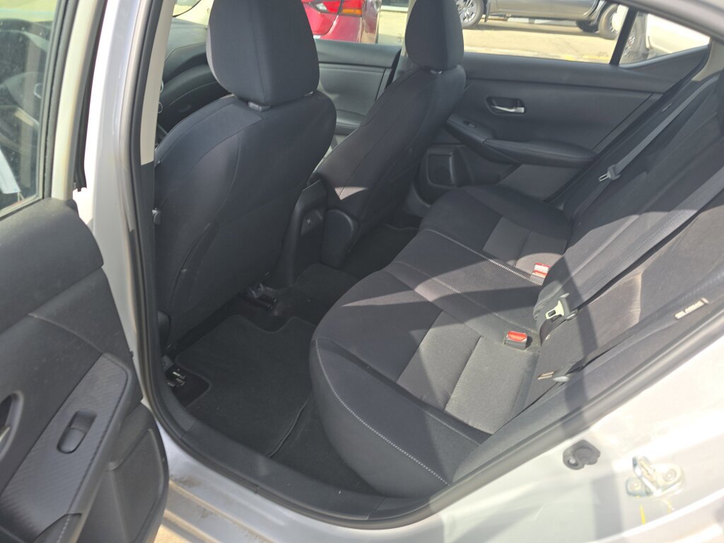 Used 2023 Nissan Sentra SV FWD image 12