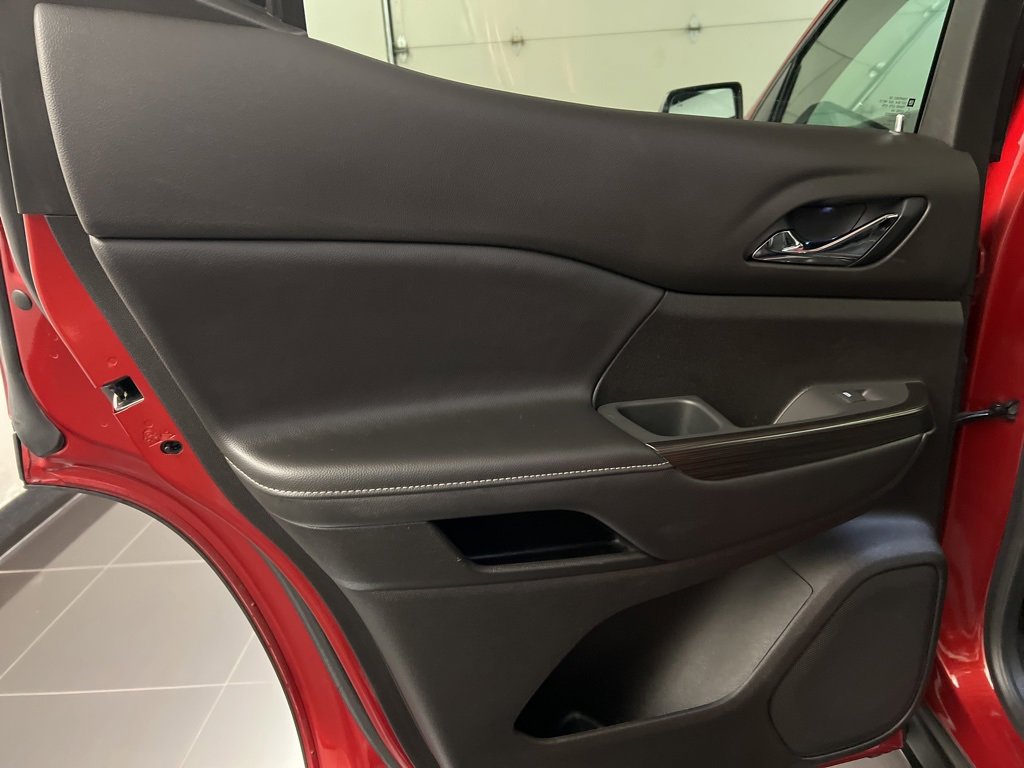 Used 2021 GMC Acadia SLT w/ Elevation Edition image 36