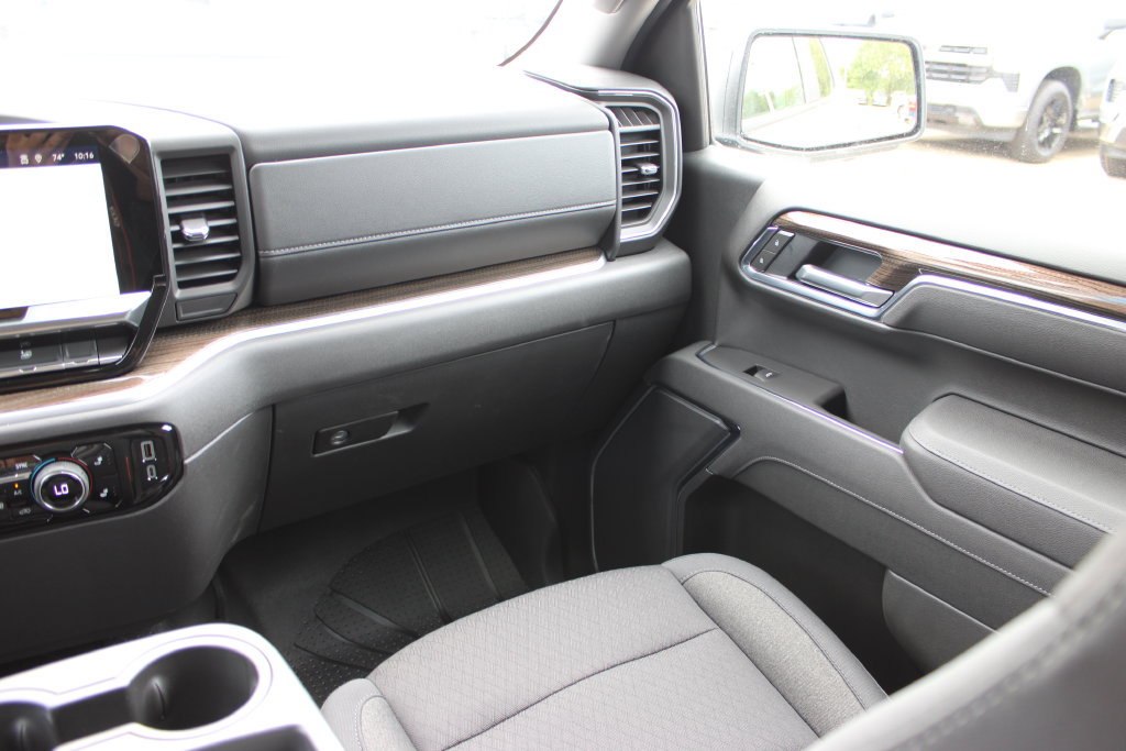 New 2026 Chevrolet Silverado 1500 LT w/ Safety Package AWD/4WD image 45