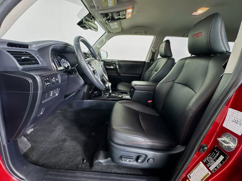 Used 2024 Toyota 4Runner TRD Off-Road Premium AWD/4WD image 15