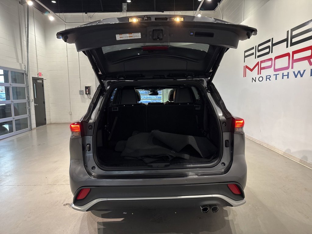 Used 2022 Toyota Highlander XSE image 30