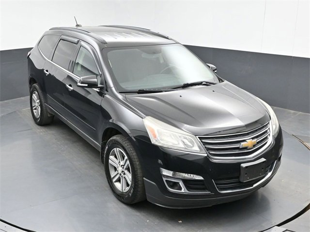 Used 2017 Chevrolet Traverse LT image 34