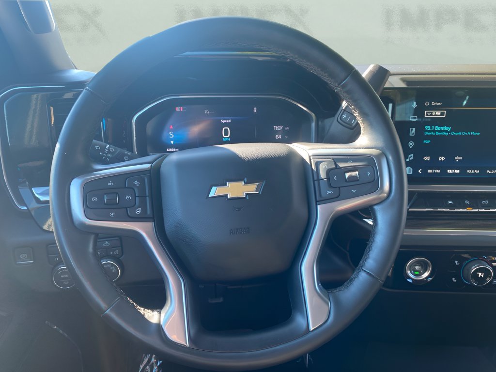 Used 2024 Chevrolet Silverado 1500 LT AWD/4WD image 14