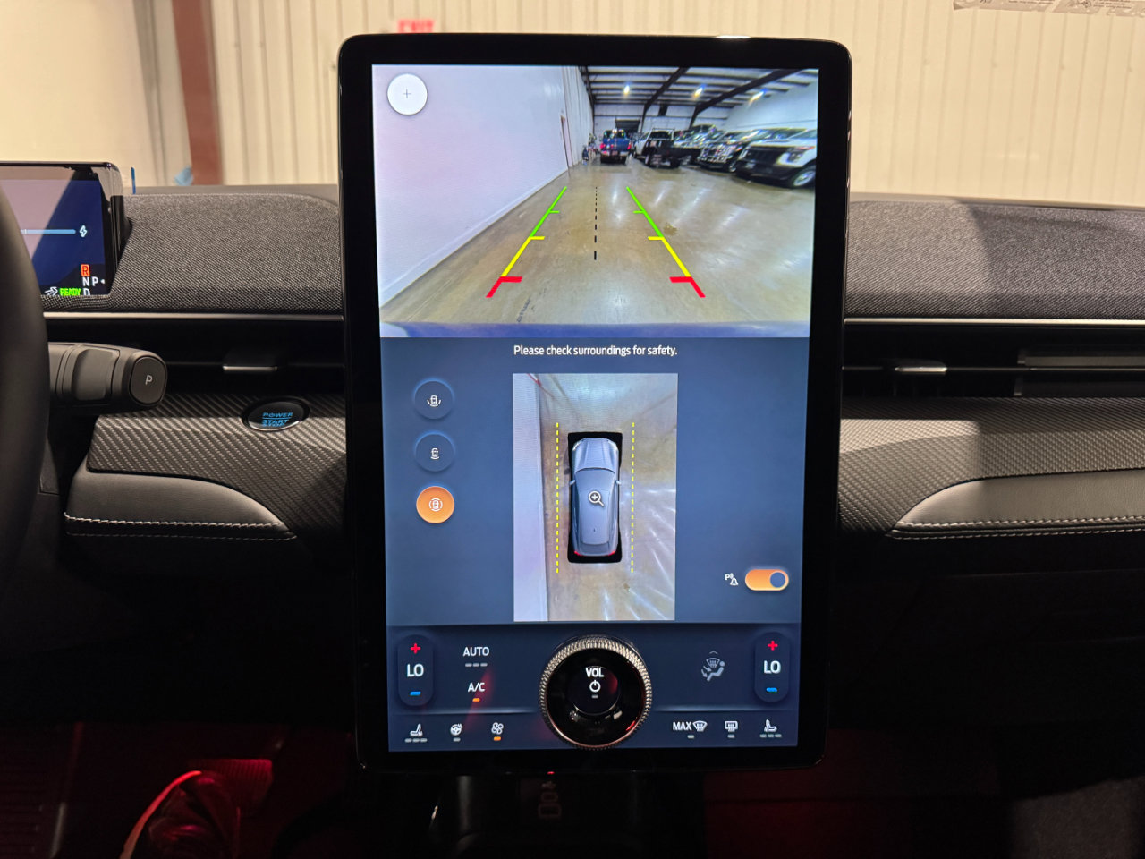 Used 2025 Ford Mustang Mach-E Premium image 59