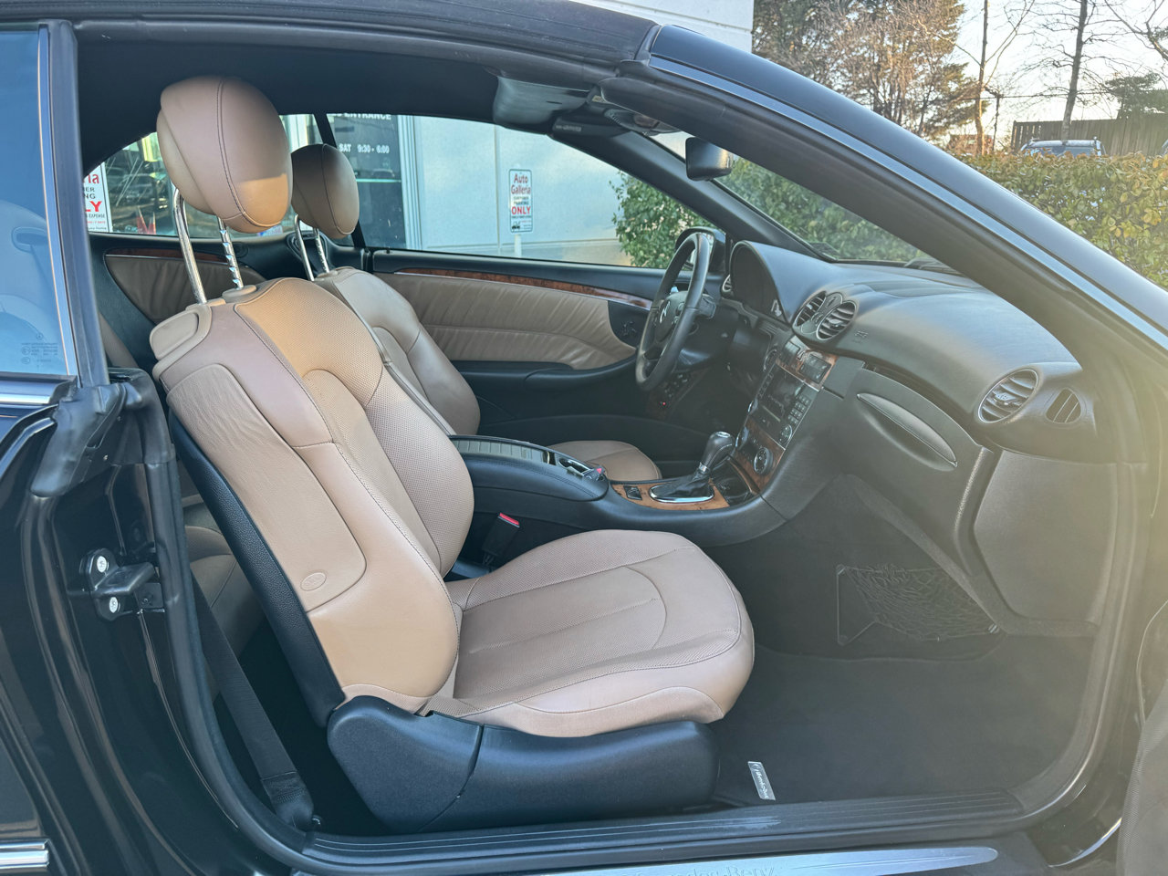 Used 2009 Mercedes-Benz CLK 350 Cabriolet image 18