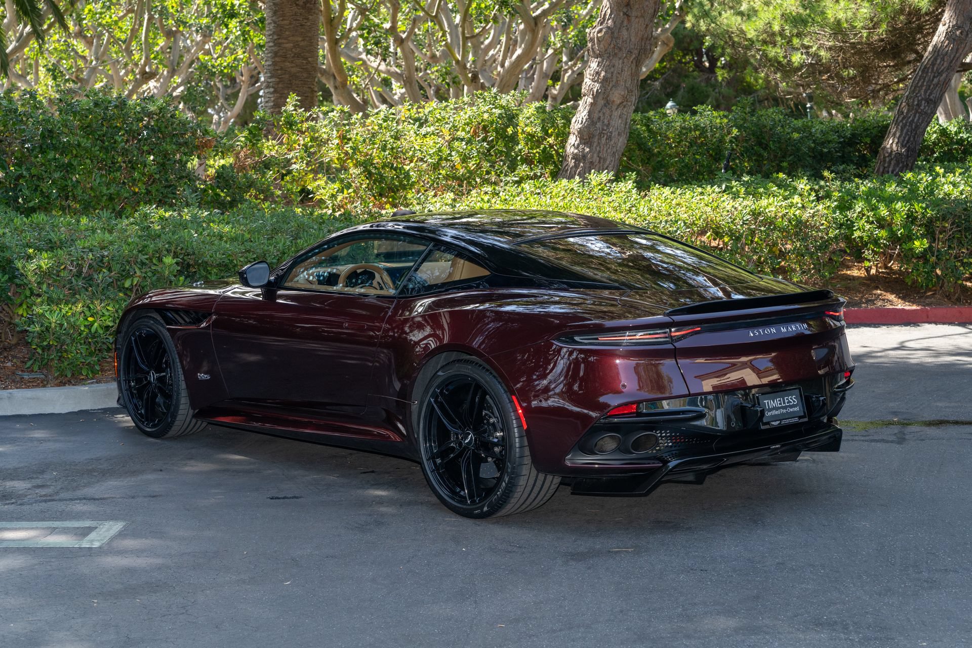 Used 2020 Aston Martin DBS Superleggera RWD image 23