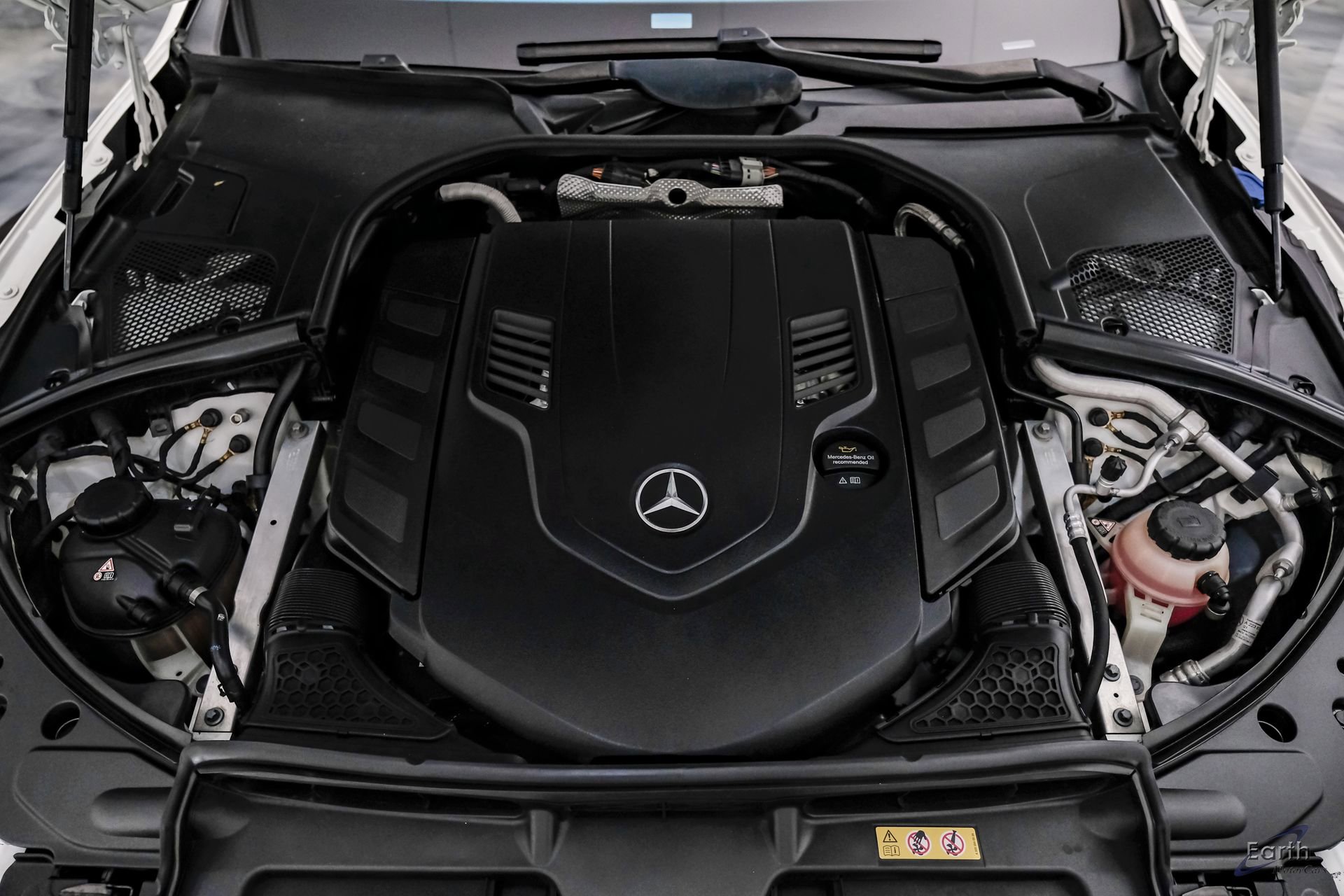 Used 2022 Mercedes-Benz S 580 4MATIC Sedan image 3