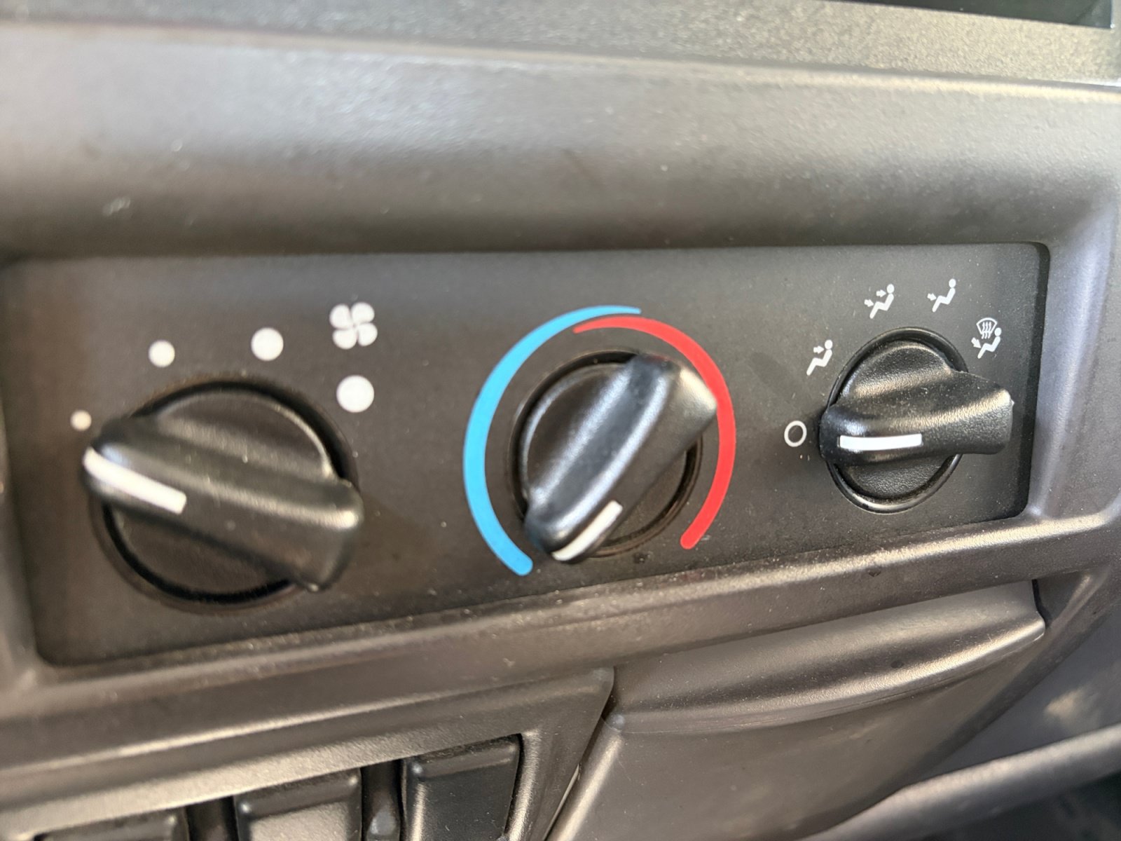 Used 2002 Jeep Wrangler X AWD/4WD image 21