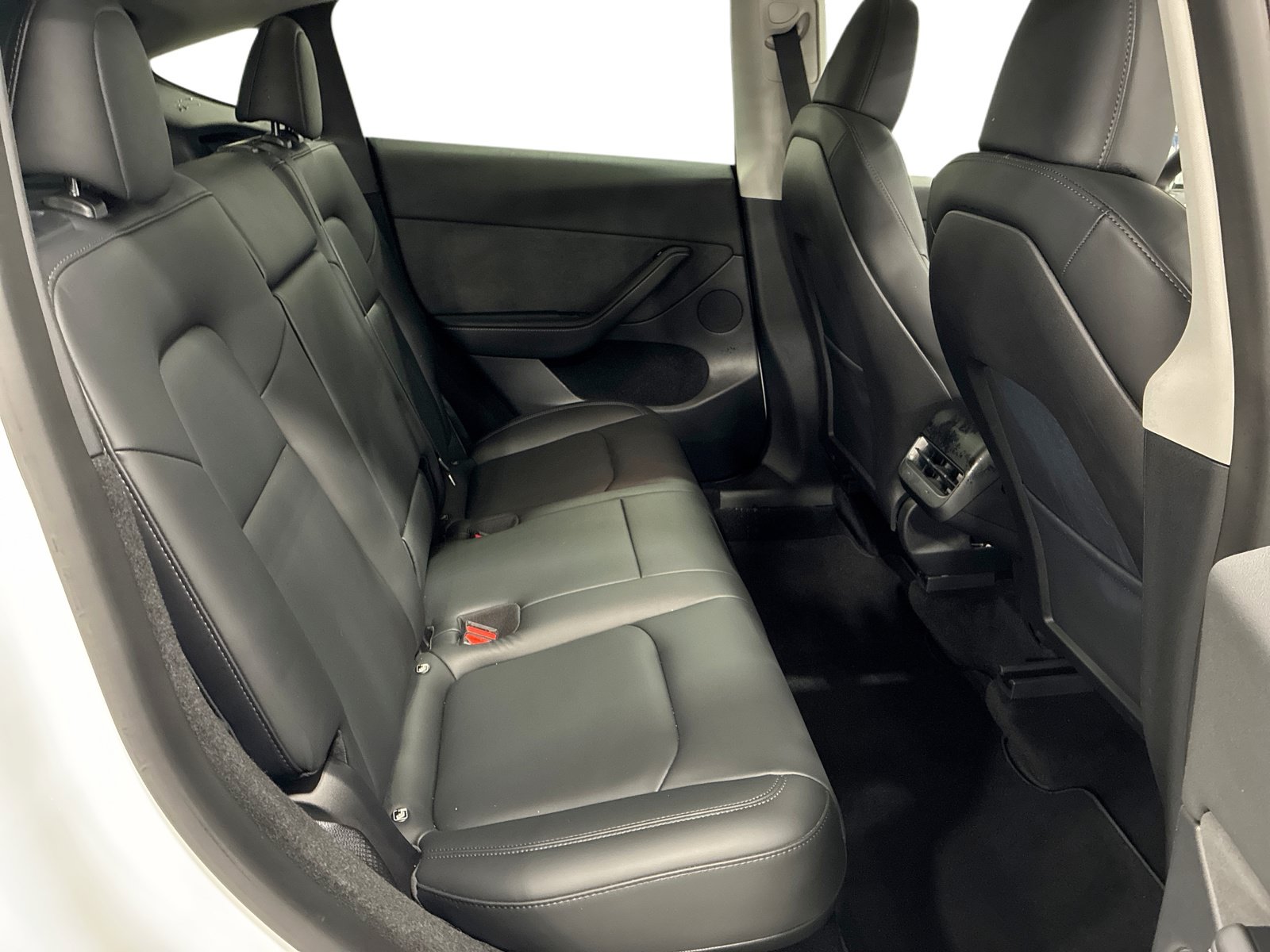 Certified 2023 Tesla Model Y Long Range AWD/4WD image 11