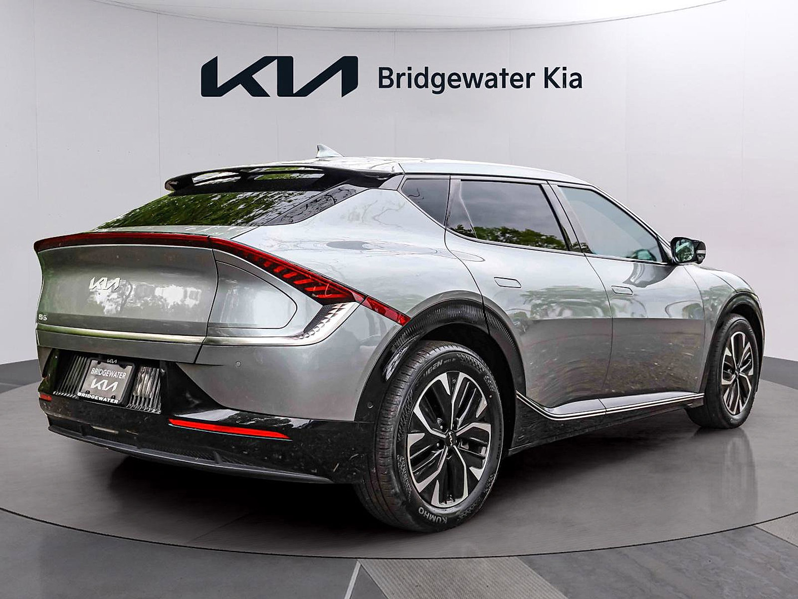 Certified 2024 Kia EV6 Wind w/ Wind Technology Package AWD/4WD image 6