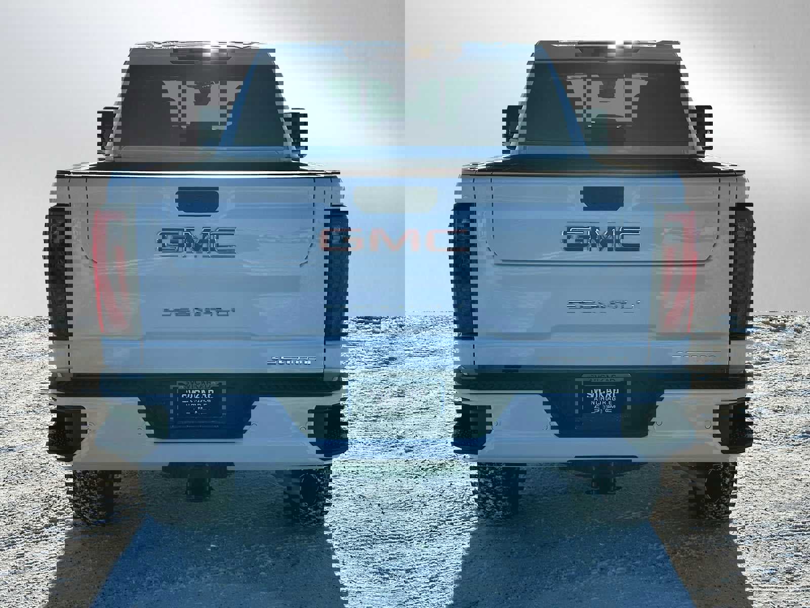 New 2026 GMC Sierra 2500 Denali w/ Denali Reserve Package image 4