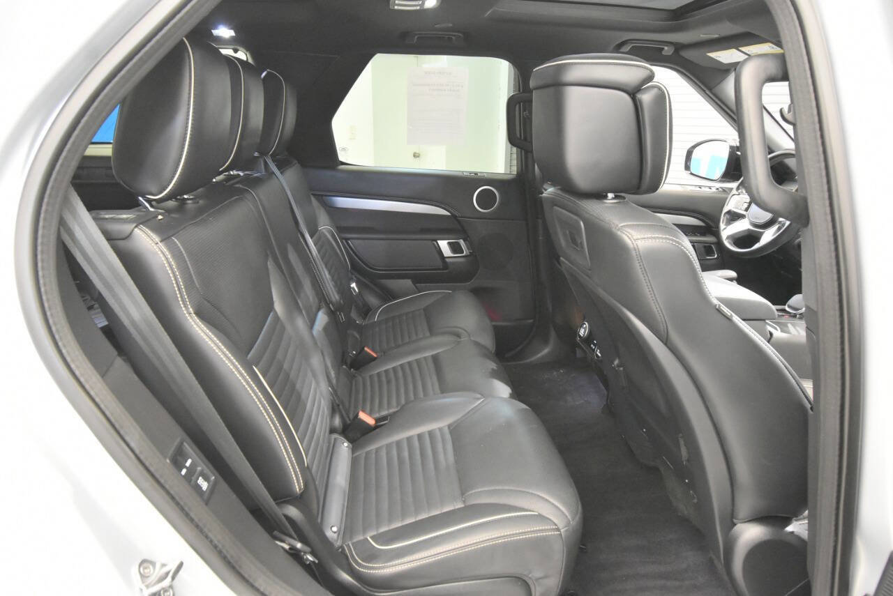 Used 2022 Land Rover Discovery HSE R-Dynamic image 22