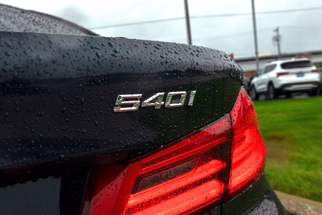 Used 2018 BMW 540i xDrive w/ Premium Package AWD/4WD image 8