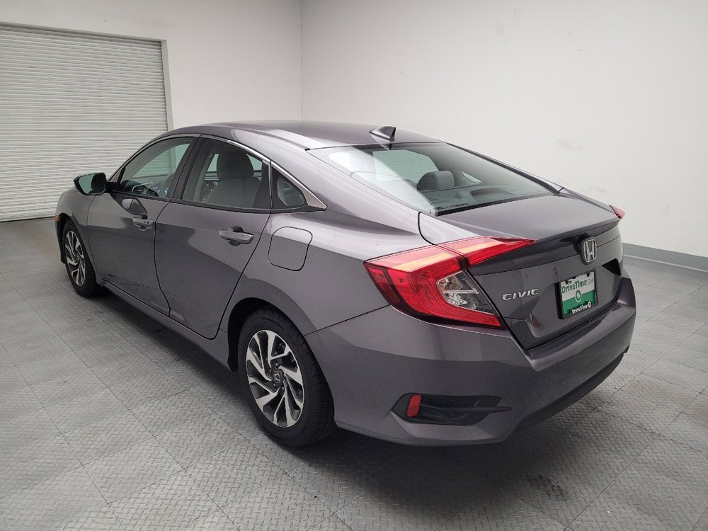 Used 2018 Honda Civic EX image 5