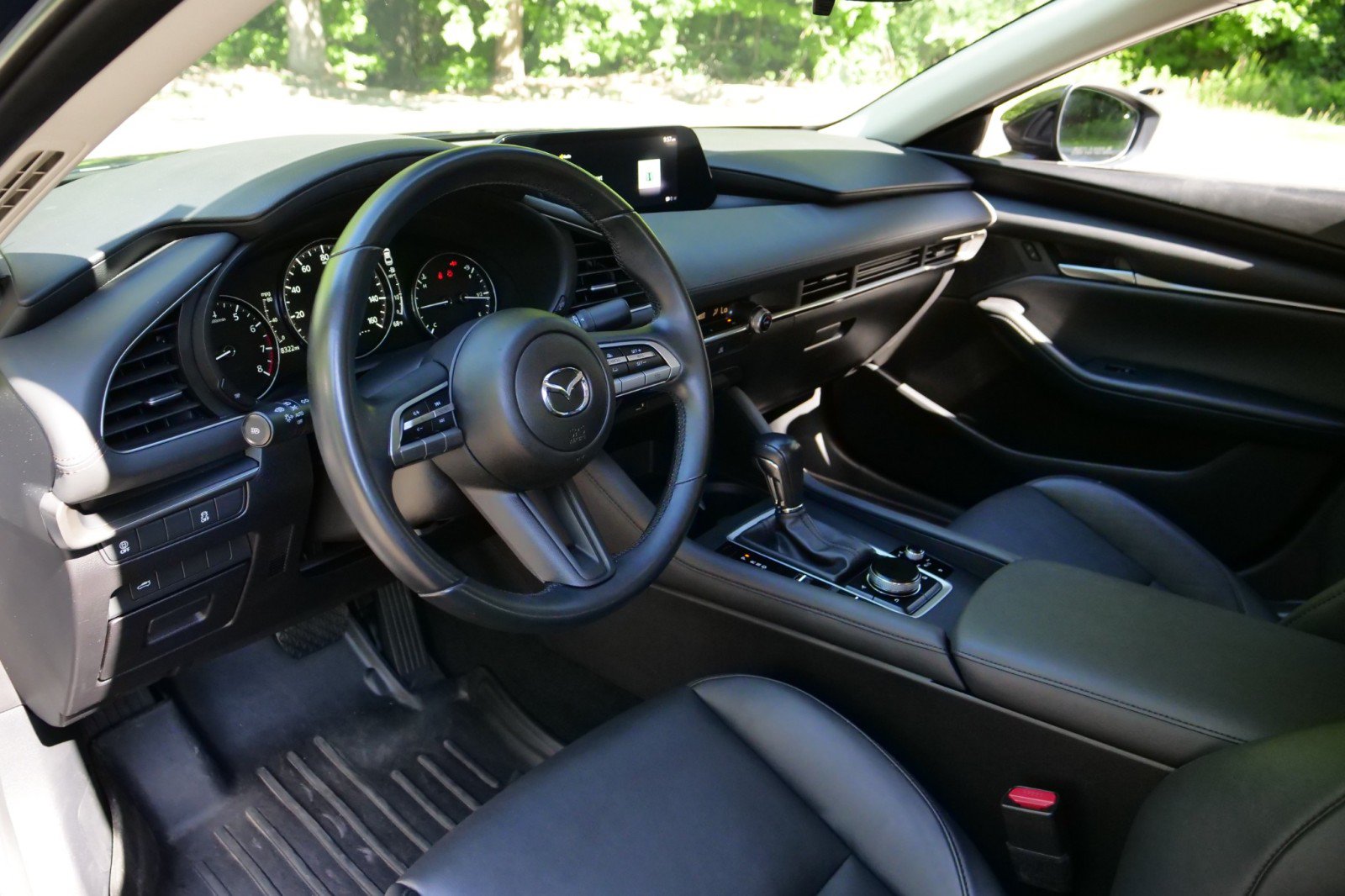Used 2021 MAZDA MAZDA3 s FWD image 2