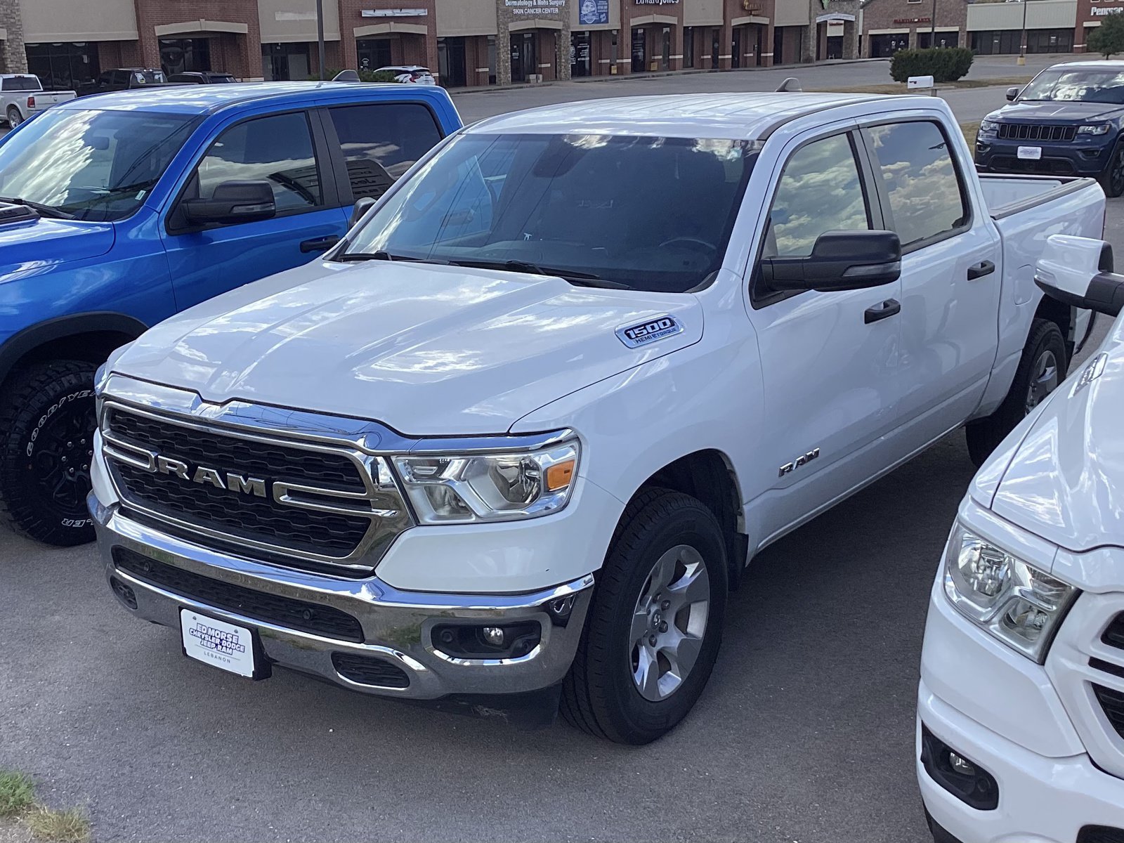 Used 2024 RAM 1500 Big Horn AWD/4WD image 1