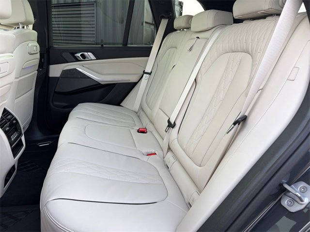 New 2026 BMW X5 M60i image 22