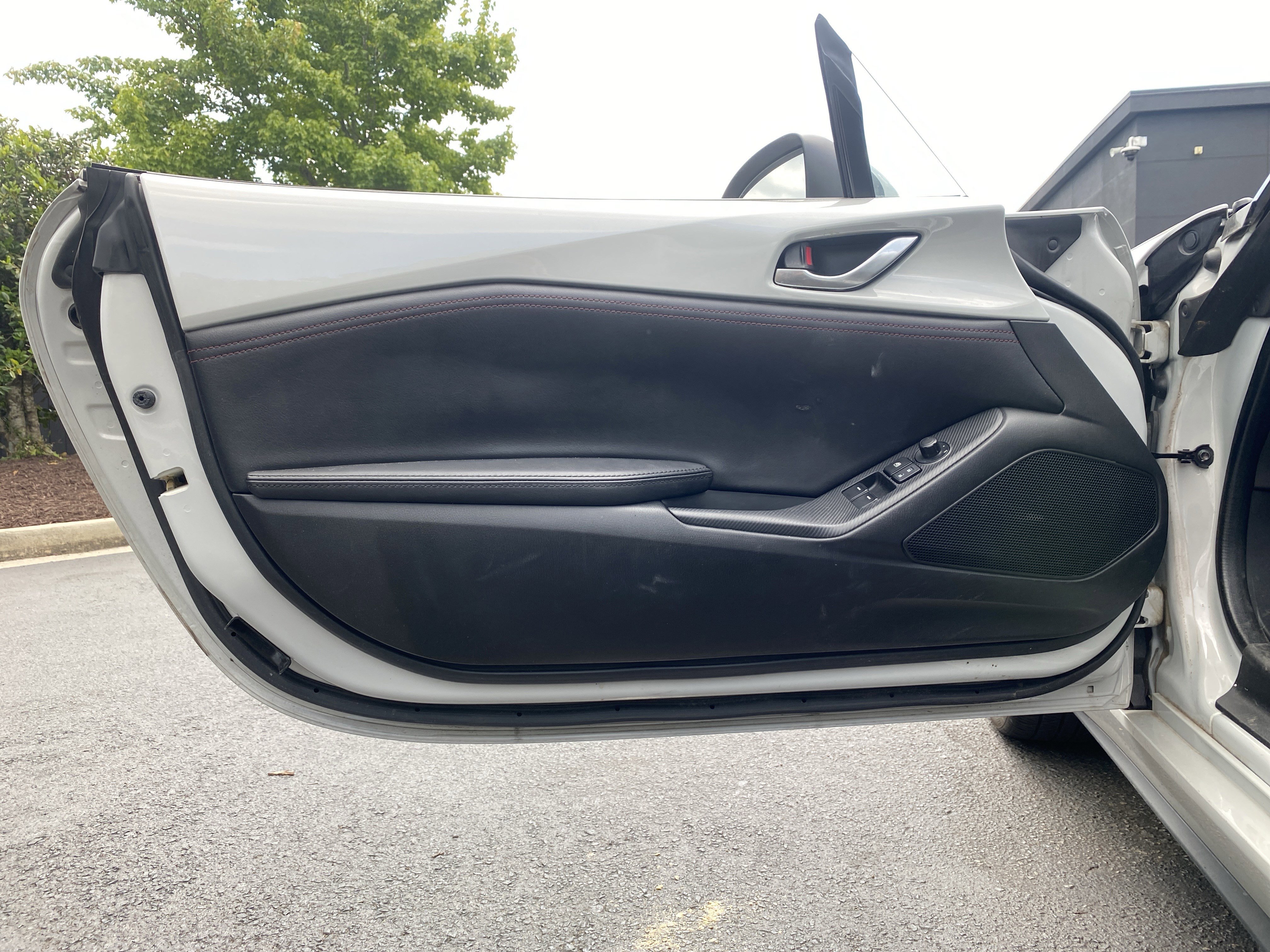 Used 2016 MAZDA MX-5 Miata Grand Touring RWD image 16