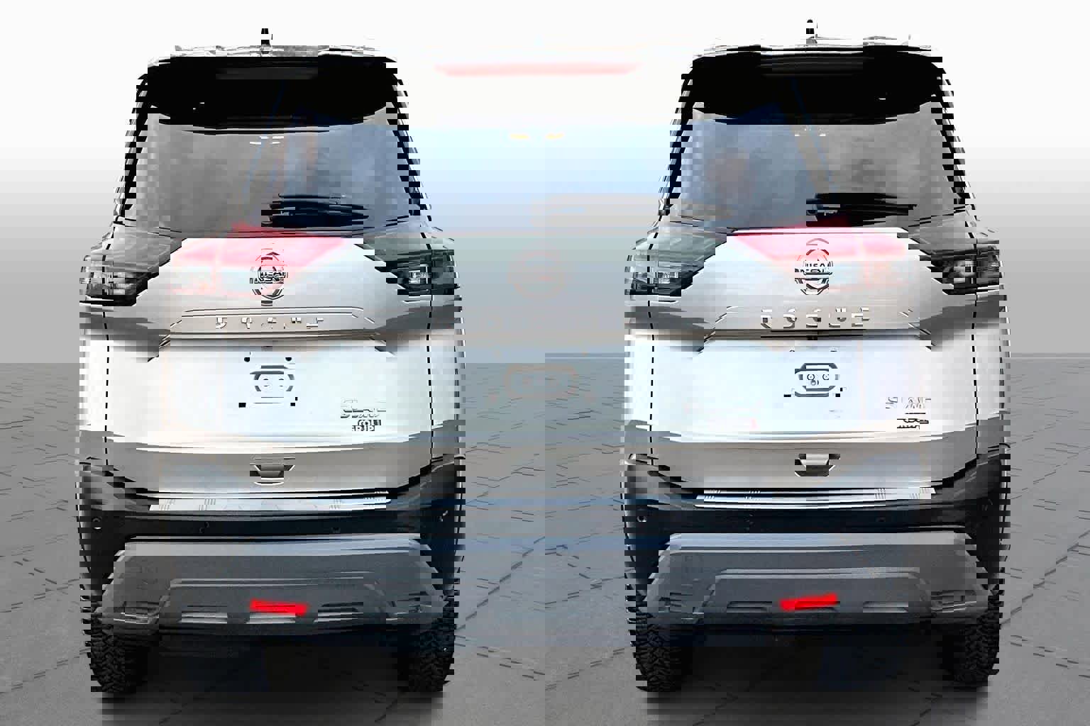 Used 2021 Nissan Rogue SL image 4