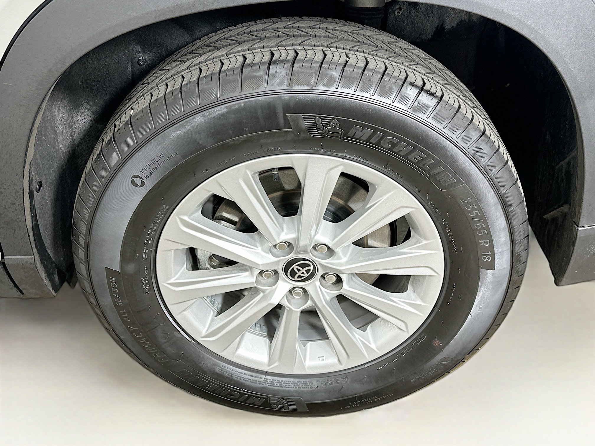 Used 2025 Toyota Grand Highlander AWD image 11