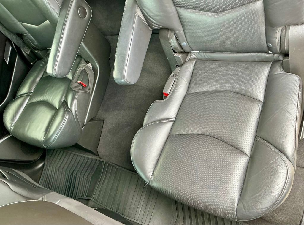 Used 2019 Cadillac Escalade Luxury AWD/4WD image 29