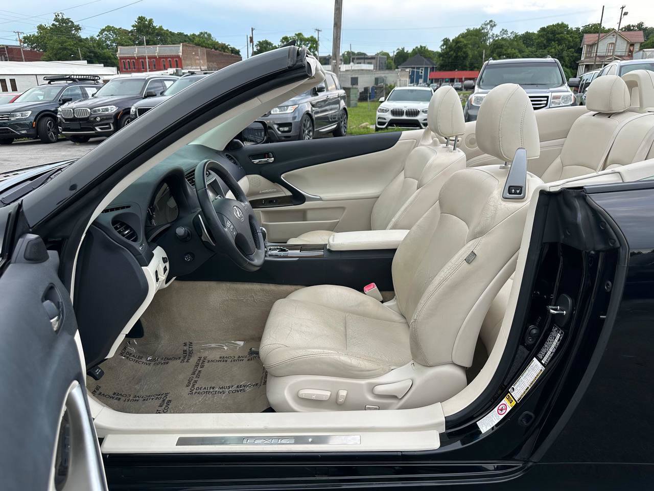 Used 2010 Lexus IS 250C RWD image 17