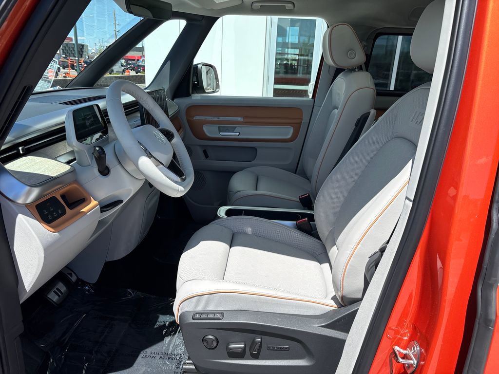 New 2025 Volkswagen ID. Buzz Pro S Plus AWD/4WD image 17