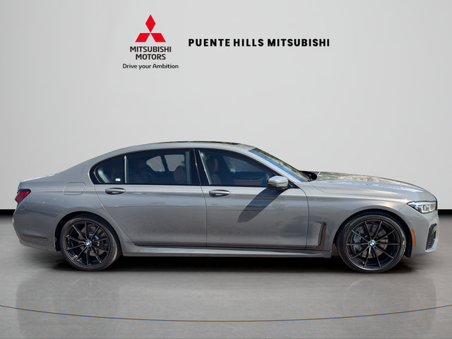 Used 2021 BMW 750i xDrive w/ Luxury Rear Seating Package AWD/4WD image 4