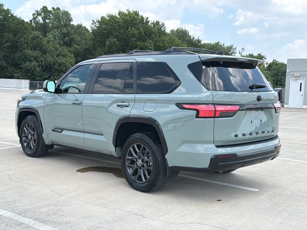 Used 2024 Toyota Sequoia Platinum AWD/4WD image 3