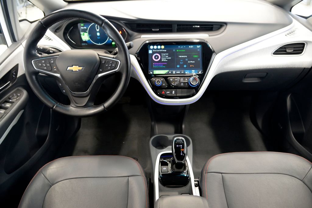 Used 2021 Chevrolet Bolt Premier w/ Infotainment Package image 17