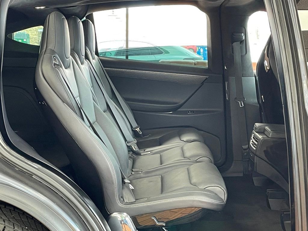 Used 2016 Tesla Model X Performance image 21