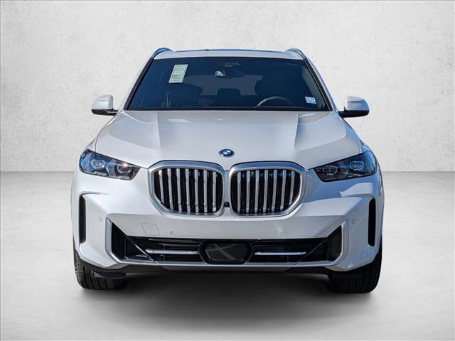 New 2026 BMW X5 xDrive50e image 5
