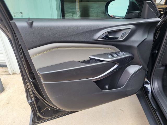 New 2026 Chevrolet Trax ACTIV w/ Sunroof Package image 16