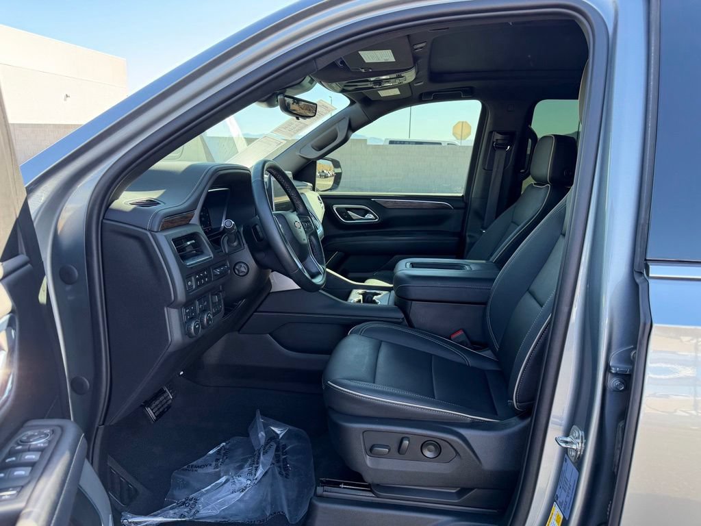Certified 2023 Chevrolet Suburban Premier AWD/4WD image 11