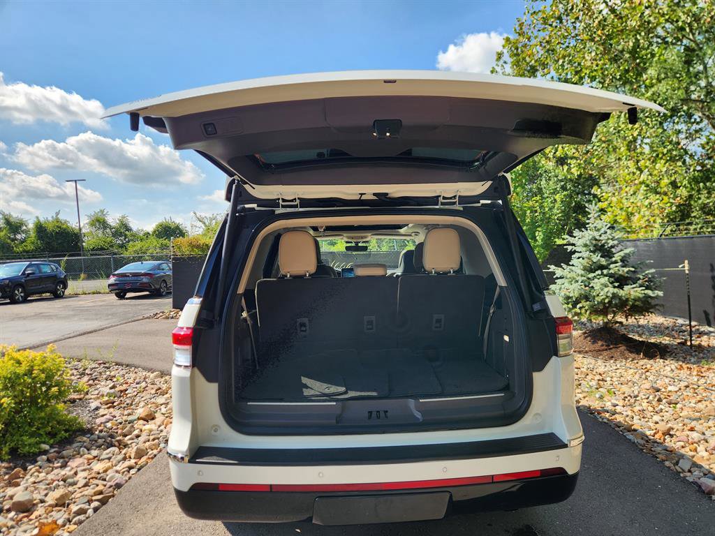 Used 2022 Lincoln Navigator Reserve image 26