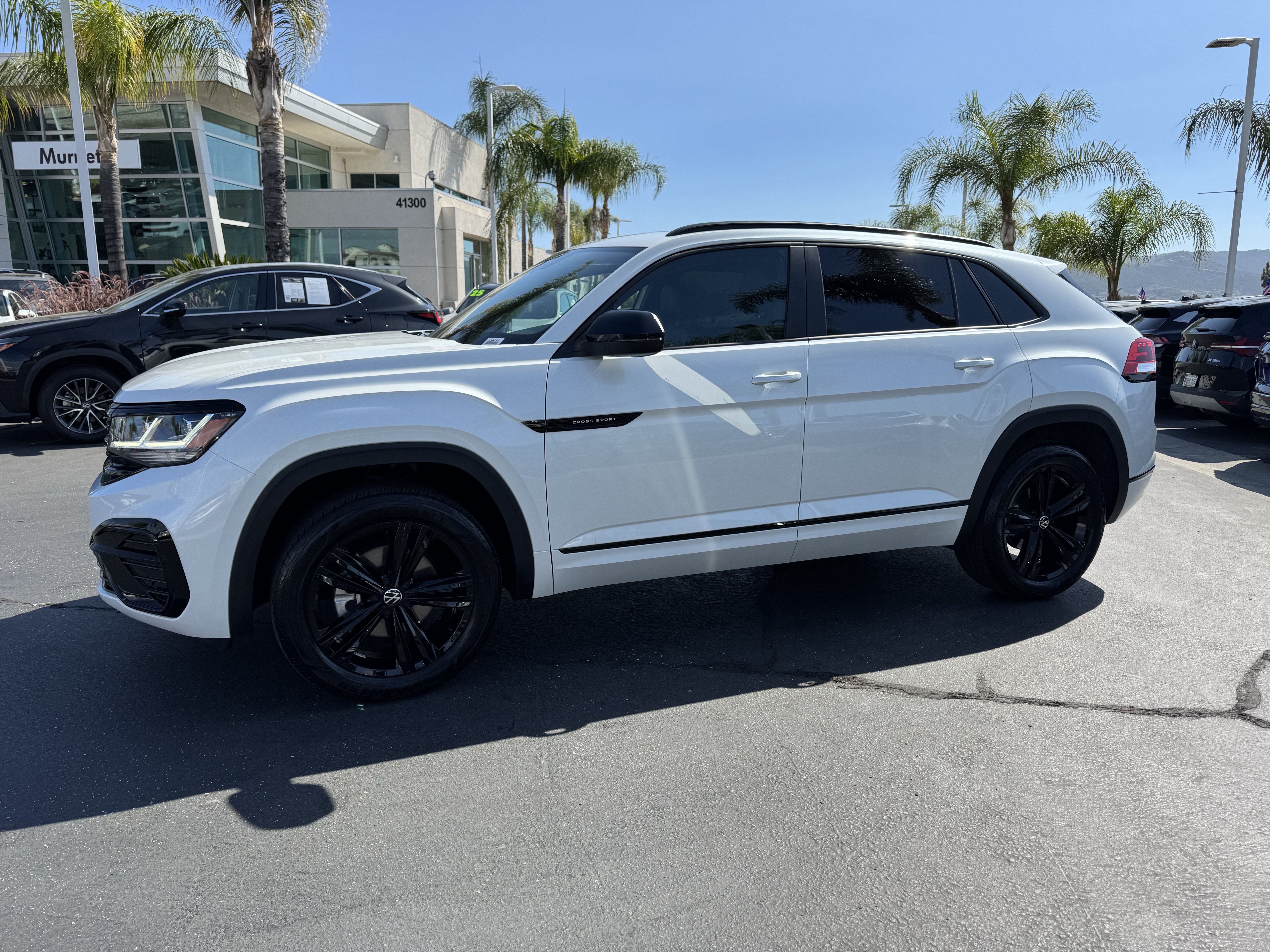 Certified 2023 Volkswagen Atlas Cross Sport SEL R-Line AWD/4WD image 11