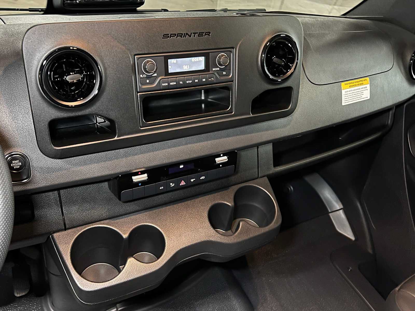 Used 2025 Mercedes-Benz Sprinter 2500 image 28