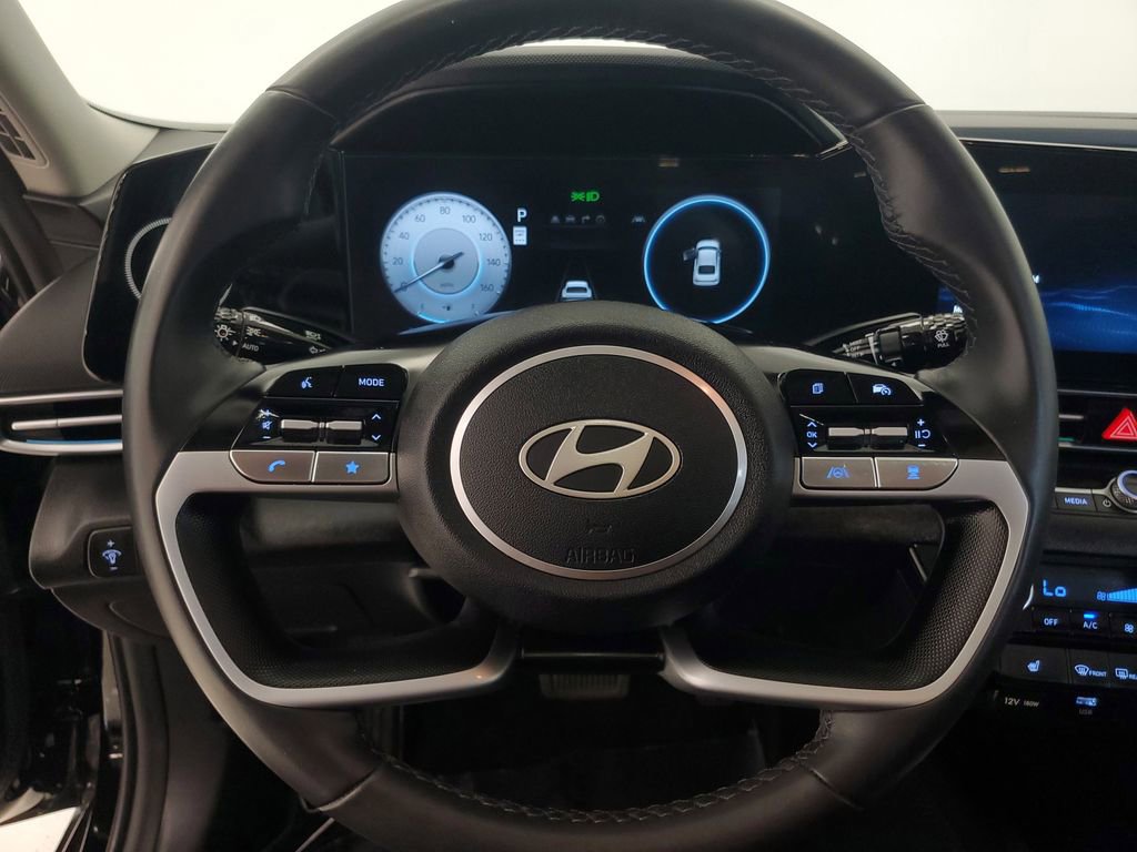 Used 2024 Hyundai Elantra SEL w/ Convenience Package FWD image 15