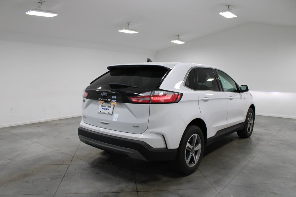Used 2024 Ford Edge SEL w/ Convenience Package image 9