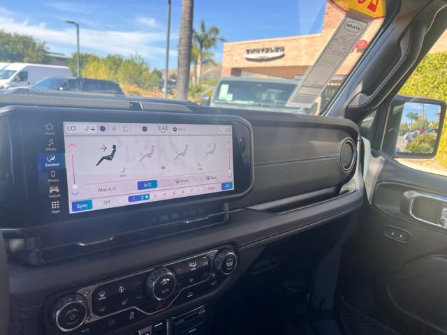 Used 2025 Jeep Wrangler Unlimited Rubicon 4xe w/ Convenience Group image 22