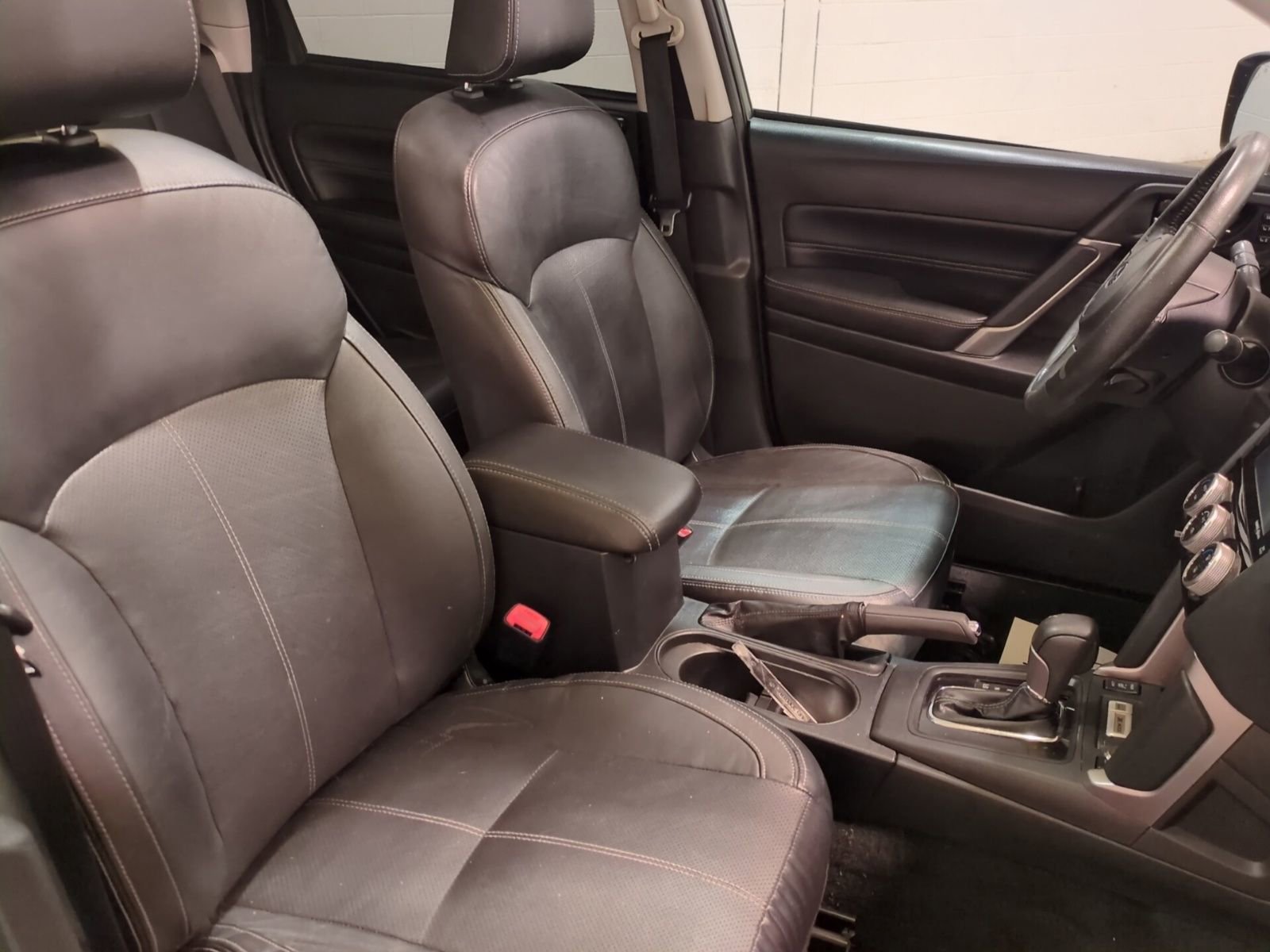 Used 2017 Subaru Forester 2.5i Touring w/ Popular Package #2 image 11