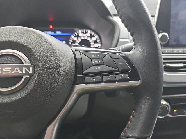 Used 2024 Nissan Altima 2.5 SR FWD image 18