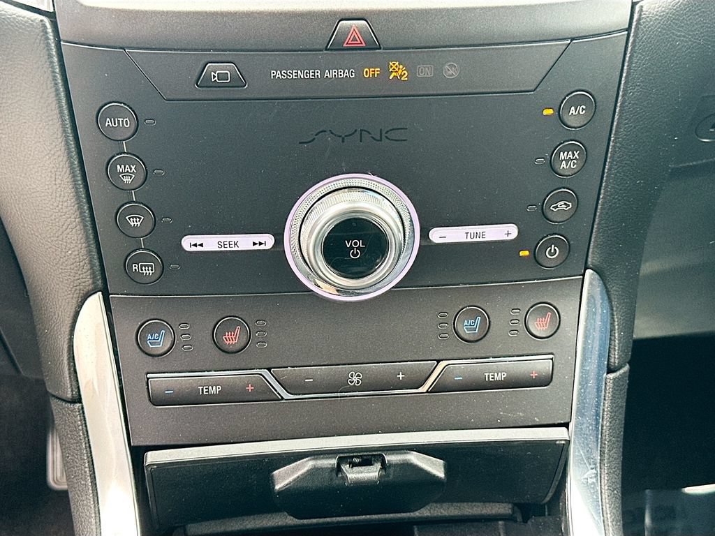 Used 2020 Ford Edge Titanium w/ Equipment Group 301A AWD/4WD image 19