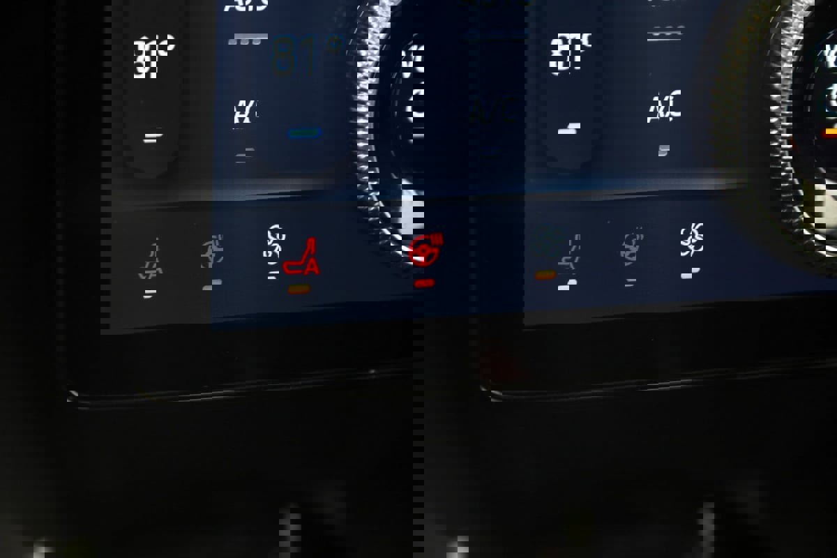 Used 2021 Ford Mustang Mach-E Select w/ Comfort/Appearance Package image 8