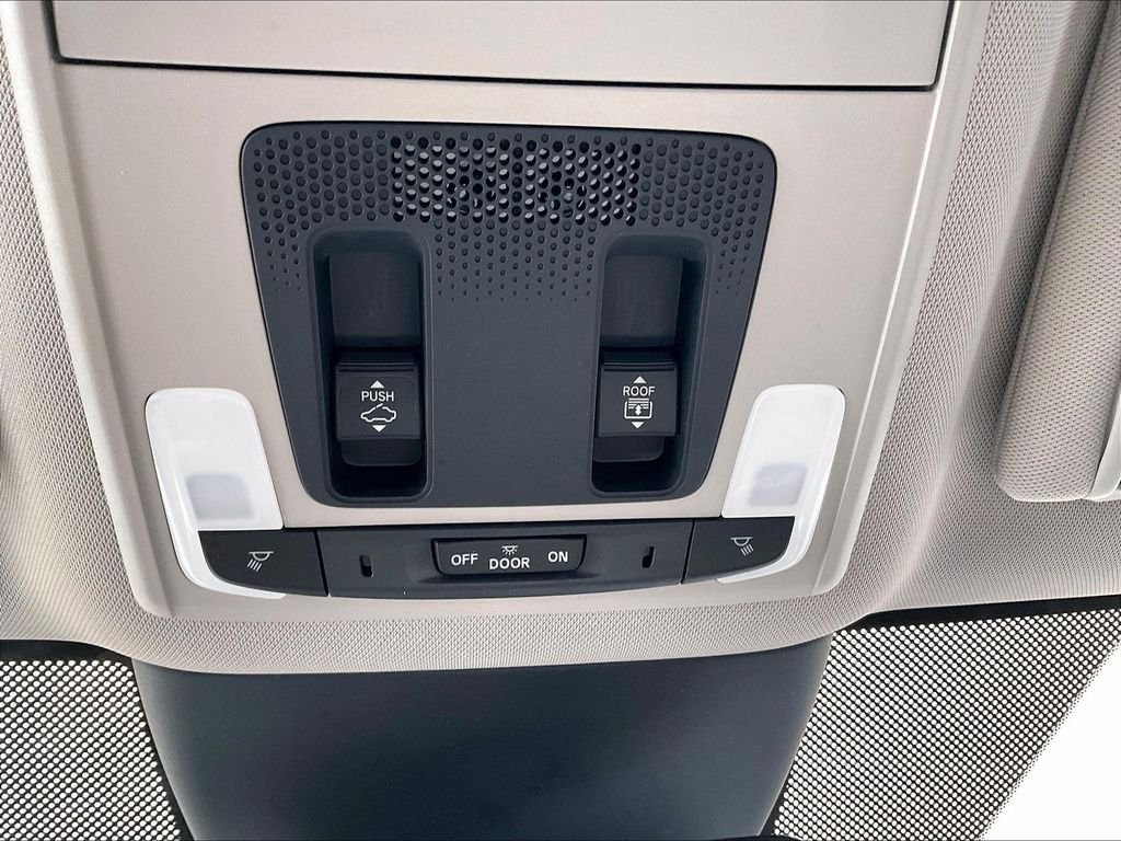 Used 2024 Honda Pilot Elite image 27